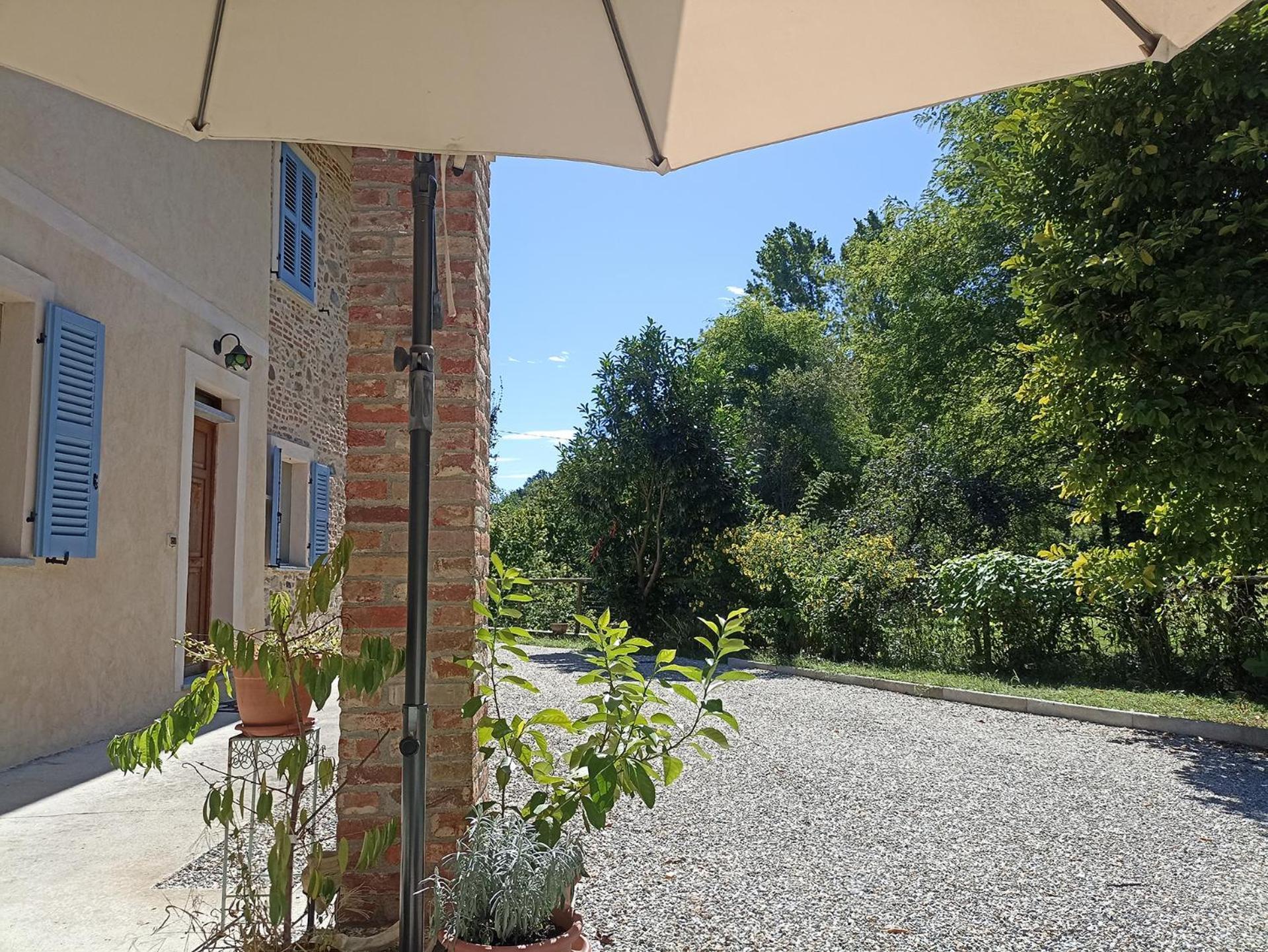 Hotel I Suoni Del Bosco Casalborgone Exterior foto